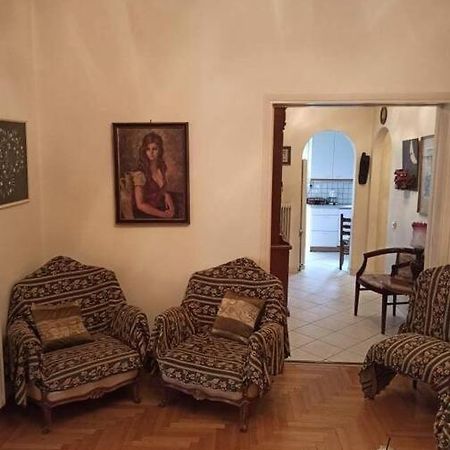 Classical Apartment At Lycabetus Hill Афины Экстерьер фото